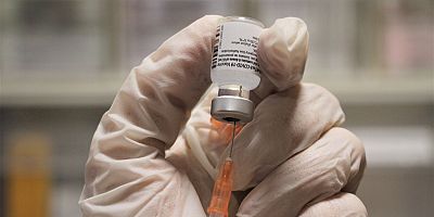 Almanya'da Covid-19 aşı skandalı
