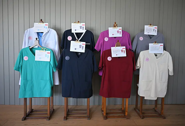 Sağlık emekçisine 'tek tip giyim' dayatması: Sistemin gerçek sorunlarını örtme çabası