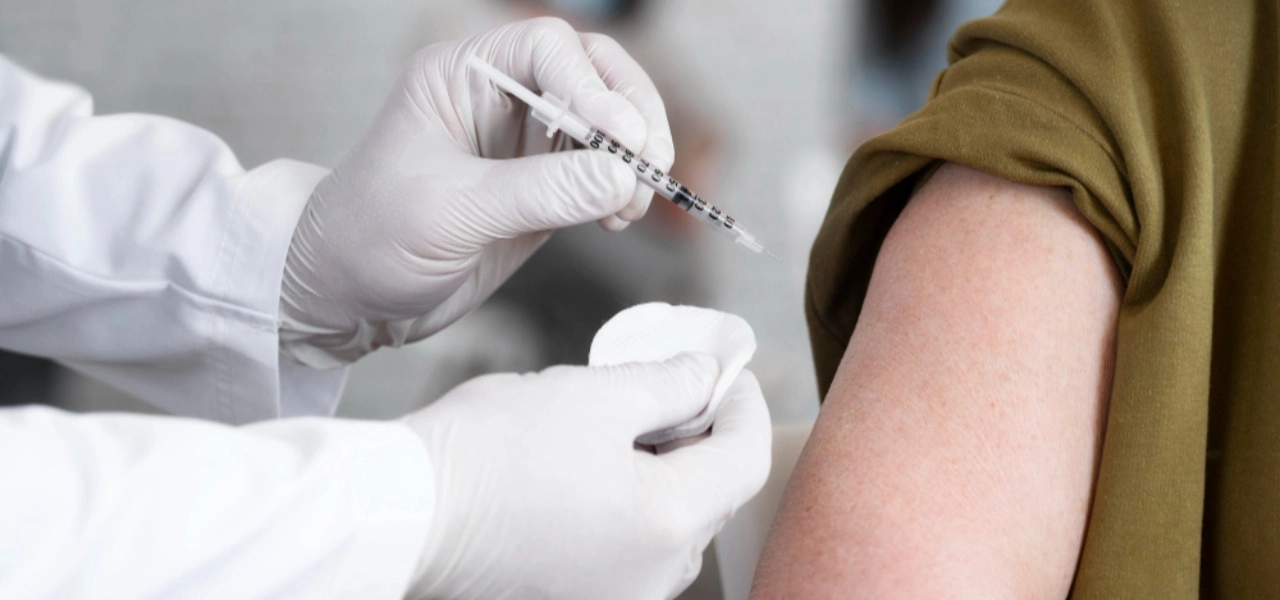 İngiltere’de menenjit salgınında zirve geride kaldı