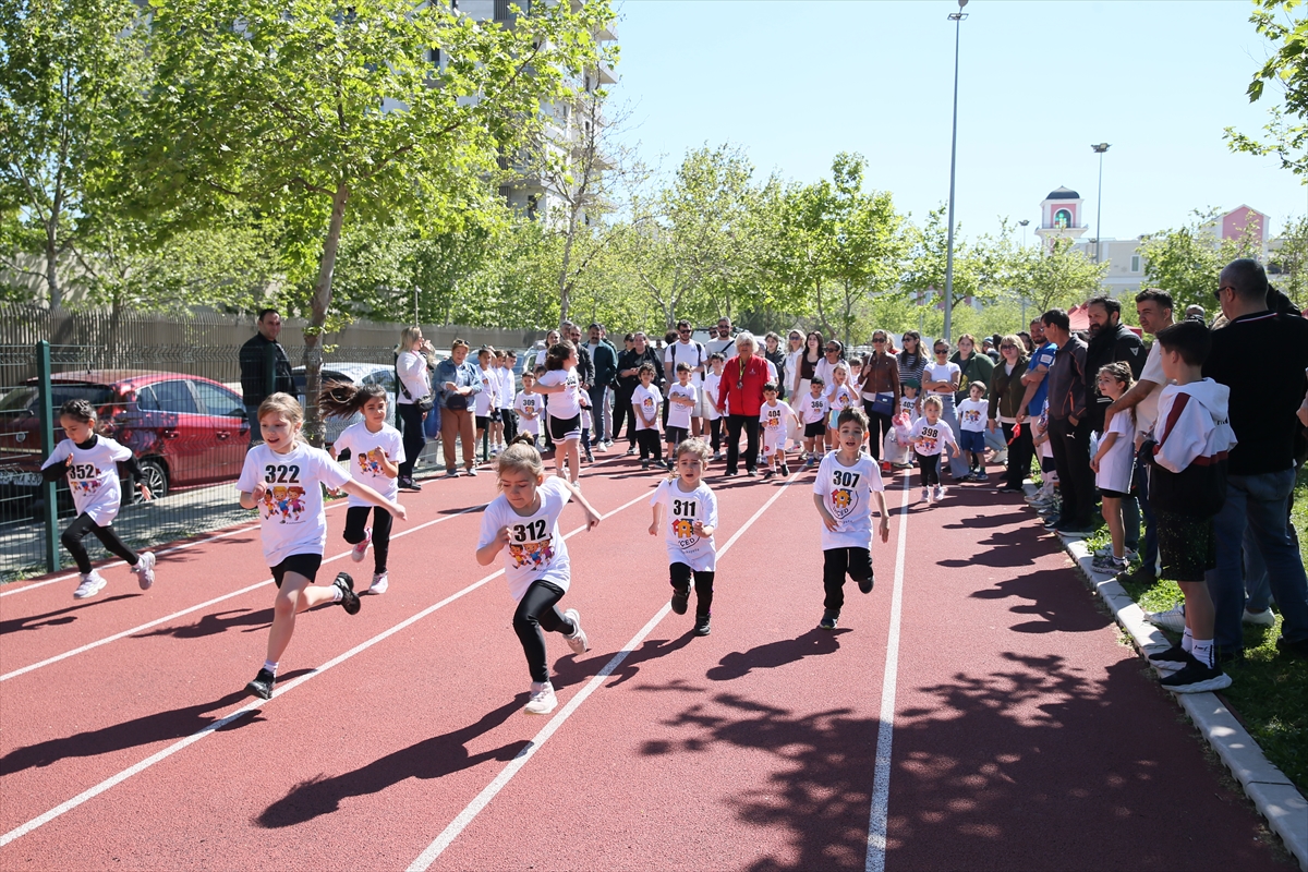 Minik adımlardan büyük destek